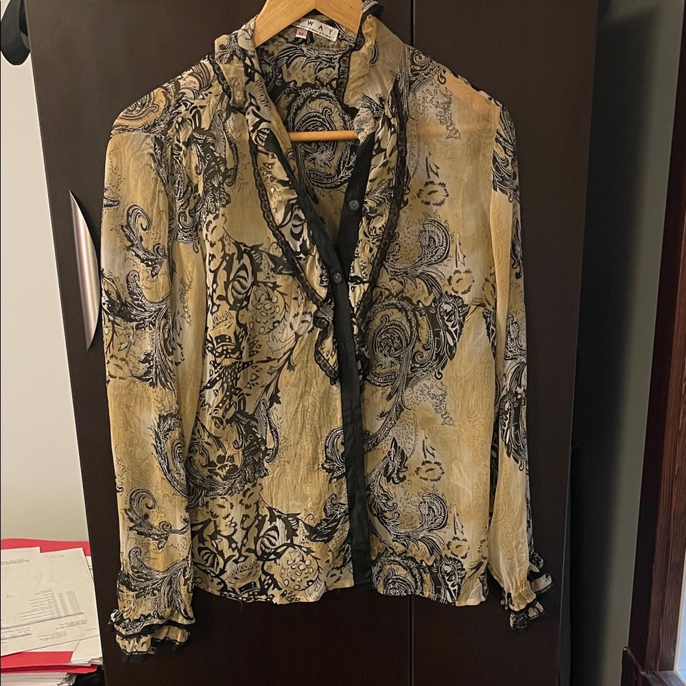 Elegant Black and Cream Paisley Blouse